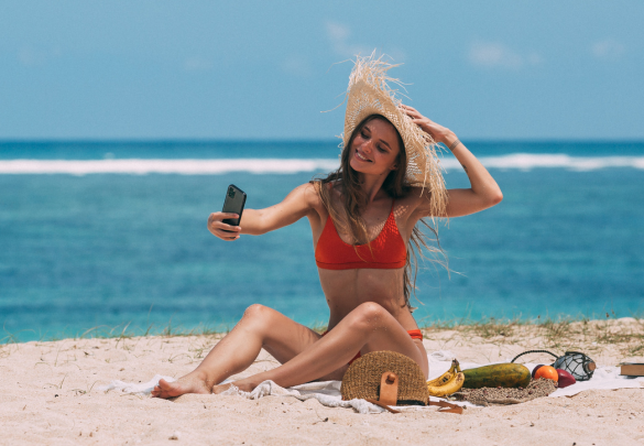 Lo que necesitas saber para hidratar la piel en vacaciones